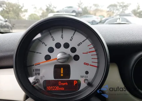 2014 Mini Clubman Cooper S z USA, uszkodzony, nr VIN WMWZG3C58ET800169